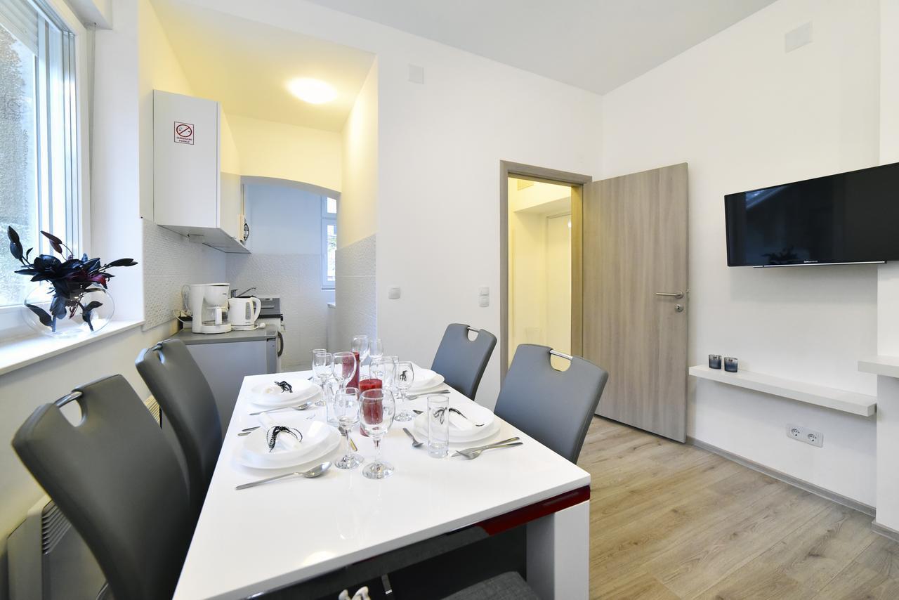 Apartment Sermazi ザグレブ エクステリア 写真